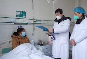 【委员风采】余水：医者仁心 做群众健康的守门人