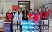 踏雪送真情，政协委员在行动
