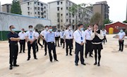 市政协主席会议视察精致街区建设工作