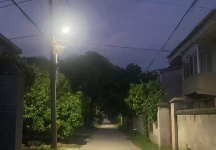 微建议照亮居民回家路